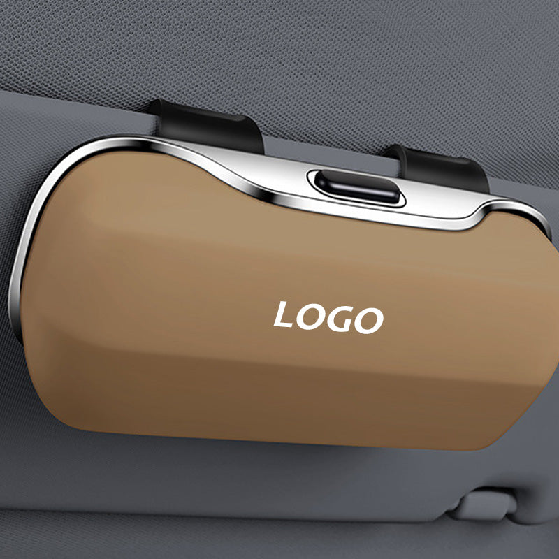 Auton monitoiminen aurinkolasit tapauksessa